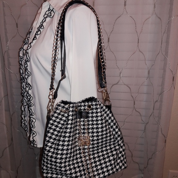 Purse - Picture 3 of 5